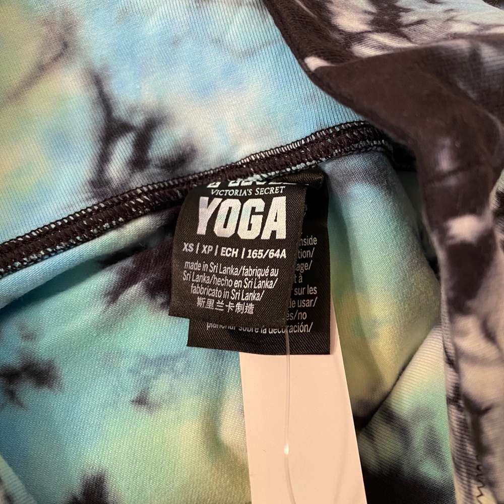 VS Pink Tie Dye Everyday High Waist Bike Shorts - Picture 5 of 5